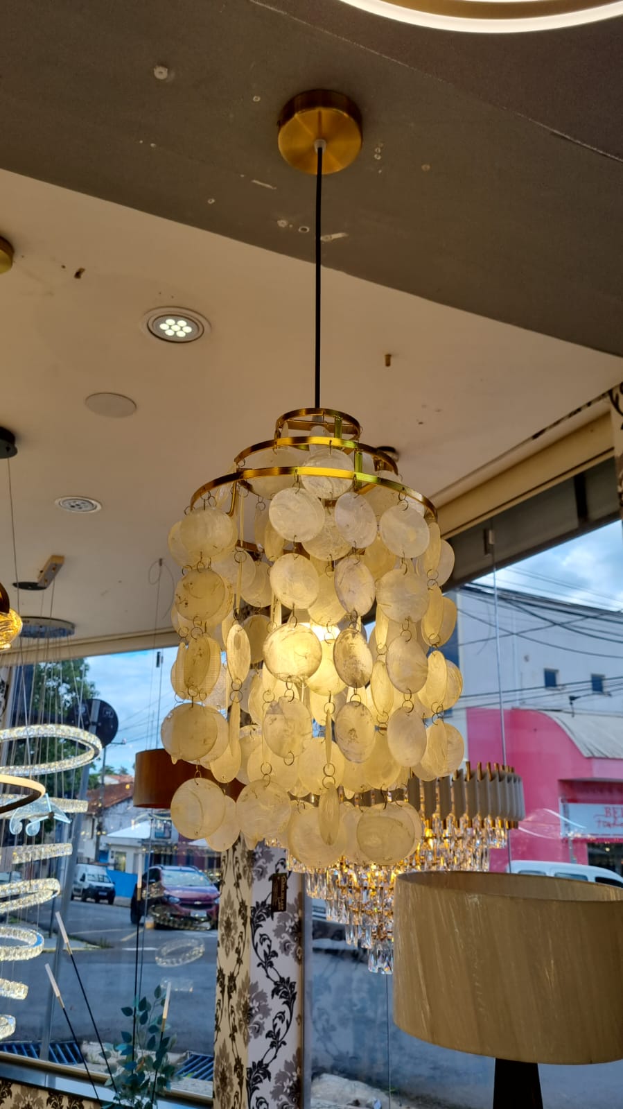 Pendente de Madre Pérola Dourado